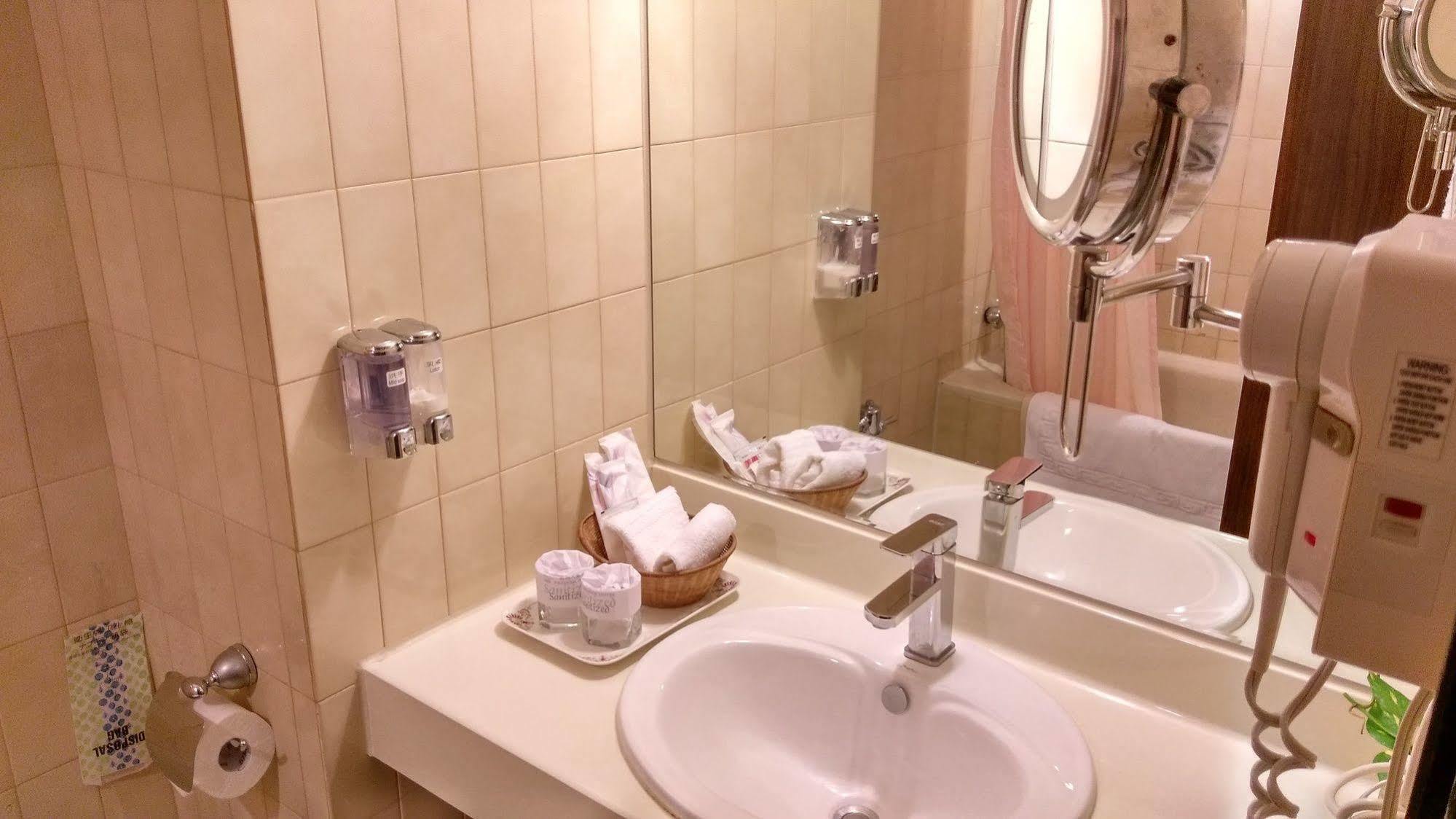 The Premier Hotel Đài Nam Ngoại thất bức ảnh